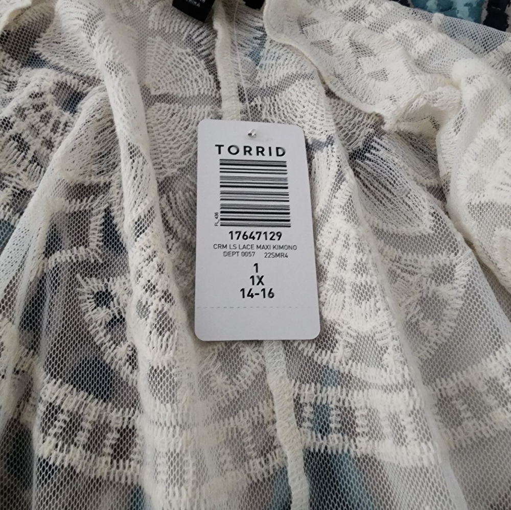 Torrid - Picture 2 of 4